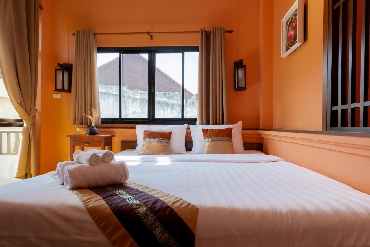 Huen Hug Chiang Mai Exterior foto